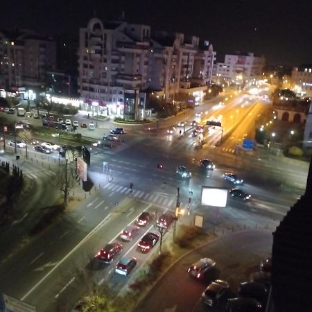 Apartament Ultracentral Kfc Craiova Bagian luar foto