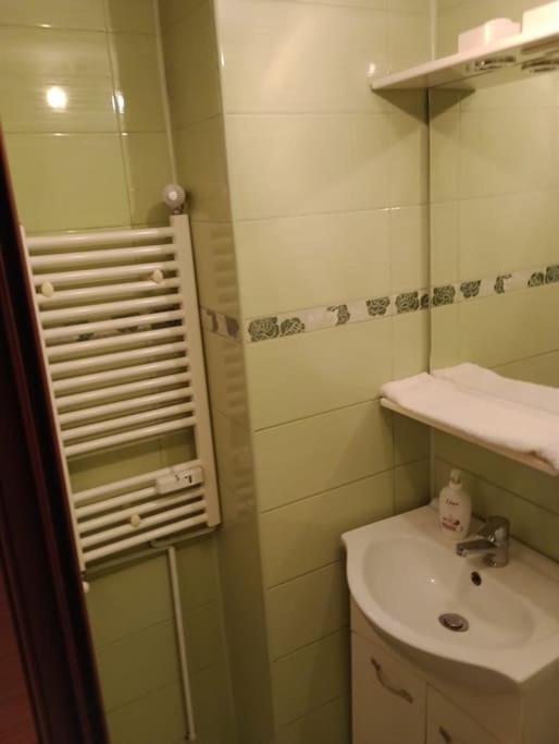 Apartament Ultracentral Kfc Craiova Bagian luar foto